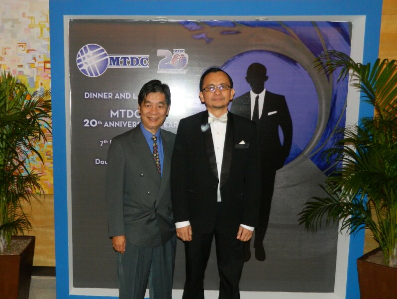 With Norhalim Yunus, CEO of MTDC With Norhalim Yunus, CEO of MTDC